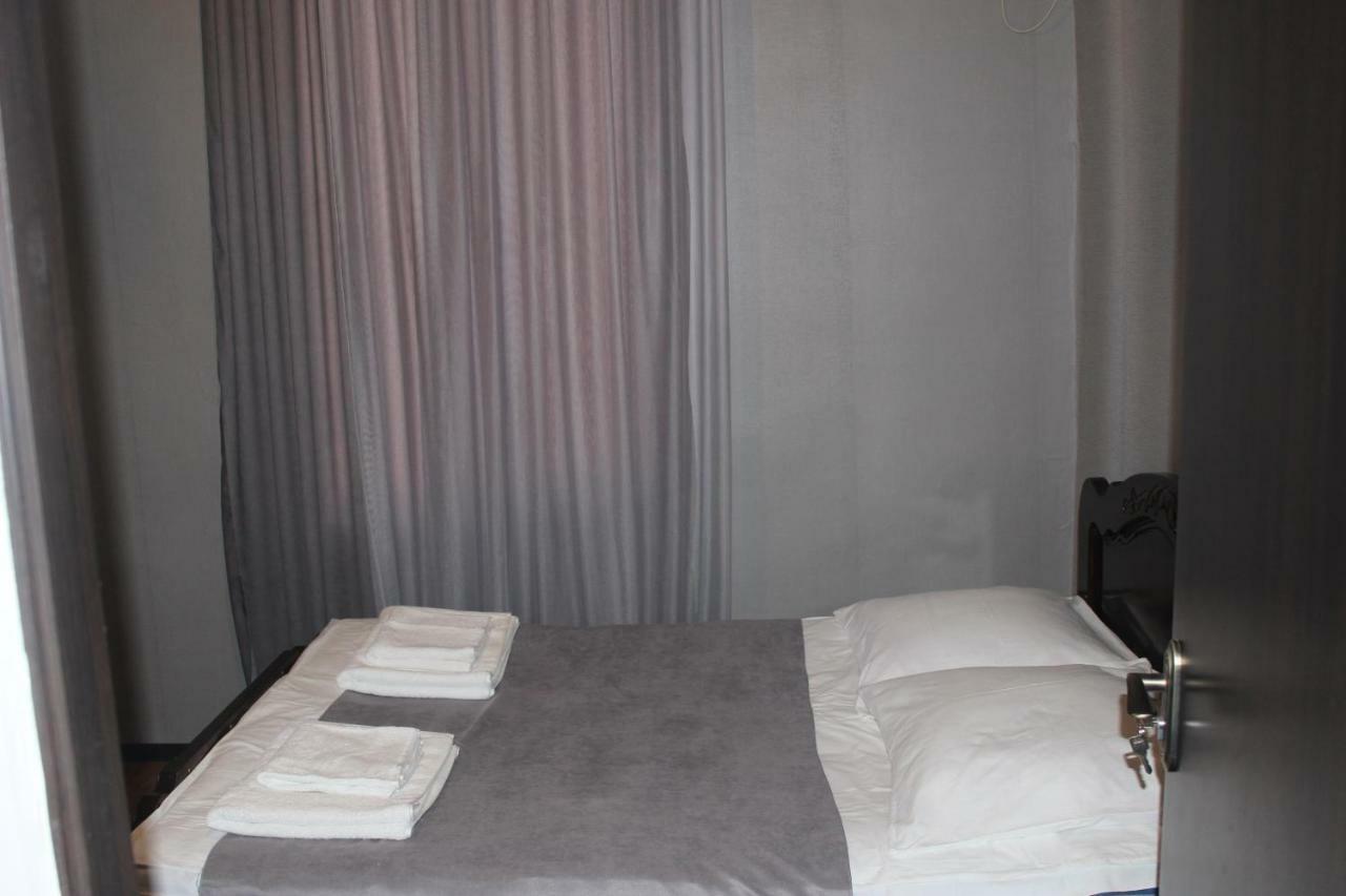 Zarzma Hotel คูทายสิ ภายนอก รูปภาพ